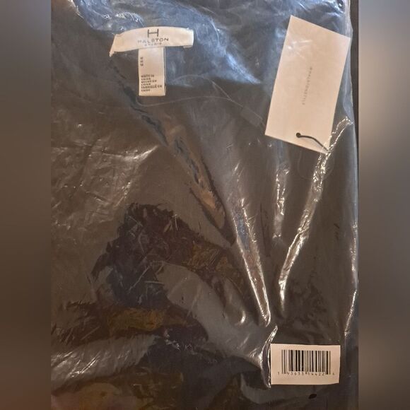 NWT H Halston Studio Women's Sweatshirt Pullover Crew M - Picture 3 of 3